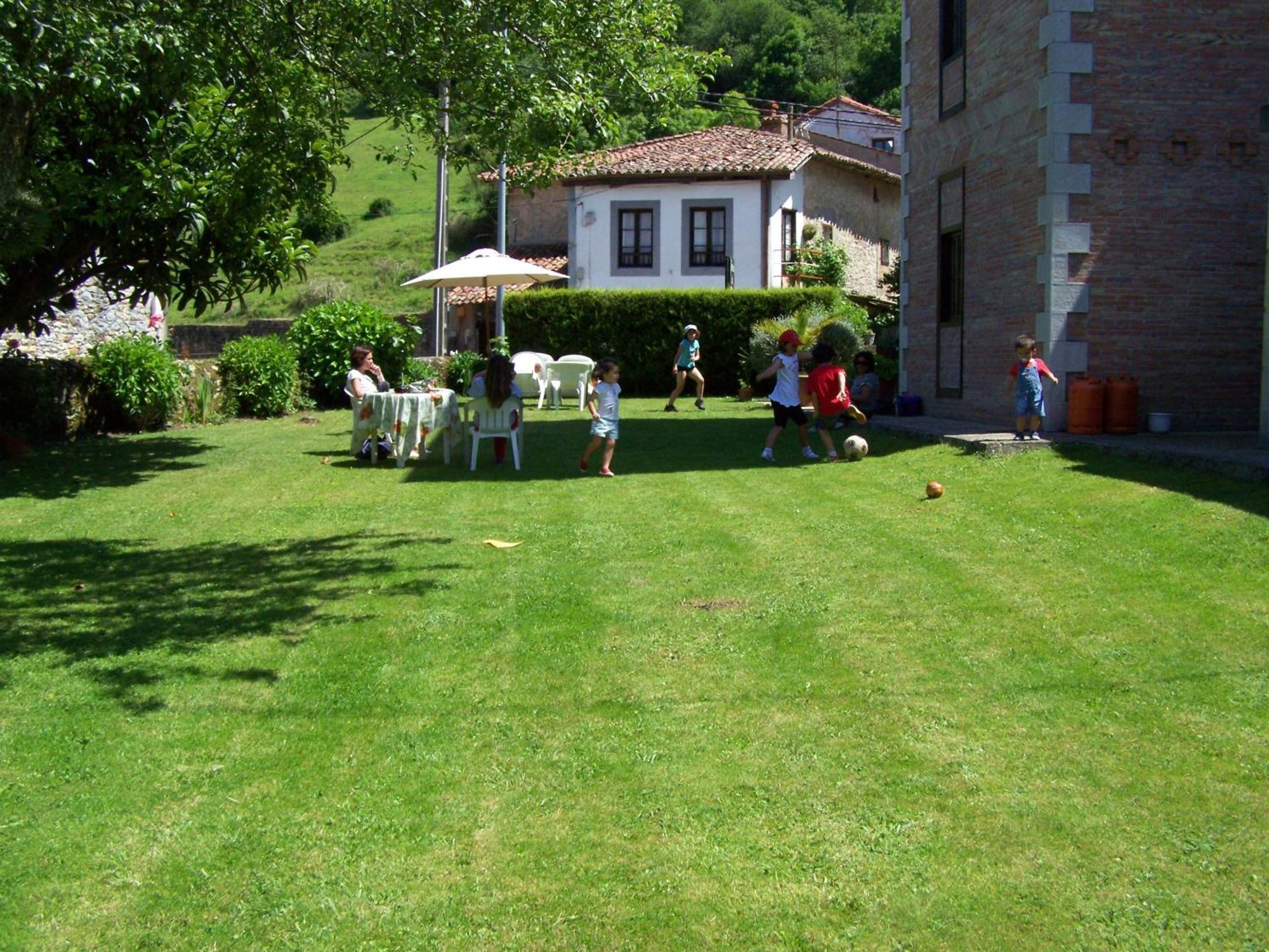 Posada De Muno Muñorrodero Extérieur photo